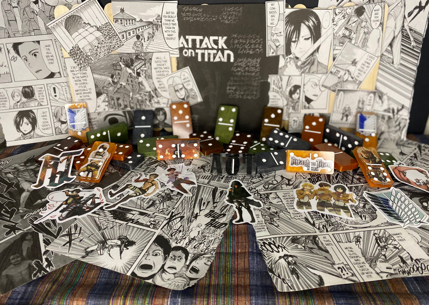 Attack on Titans Domino Set